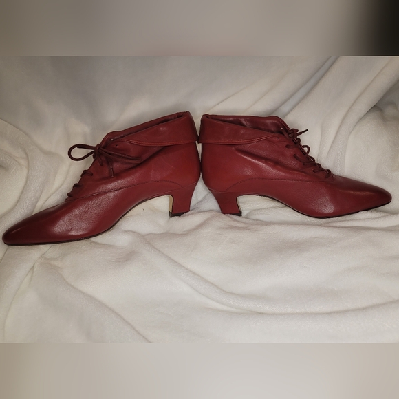 Nine West Red Booties - Picture 5 of 7